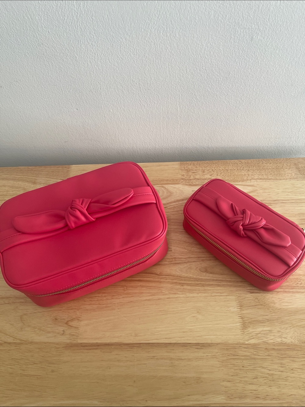 Mark & Graham Red Bow Cosmetic Case Set